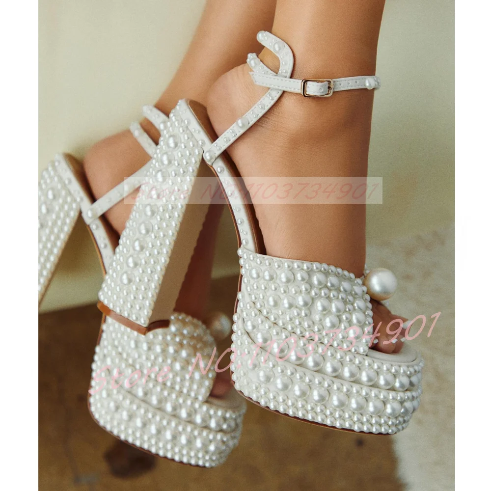 Women'S Shoes Quality - 여성용 화이트 펄 플랫폼 샌들 버클이